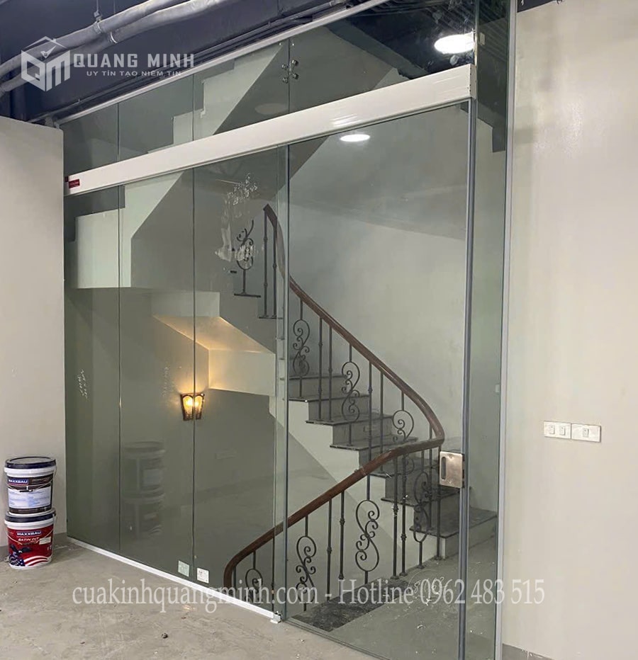 Làm cửa kính lùa (11)