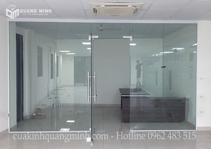 Làm cửa kính mở quay (16)