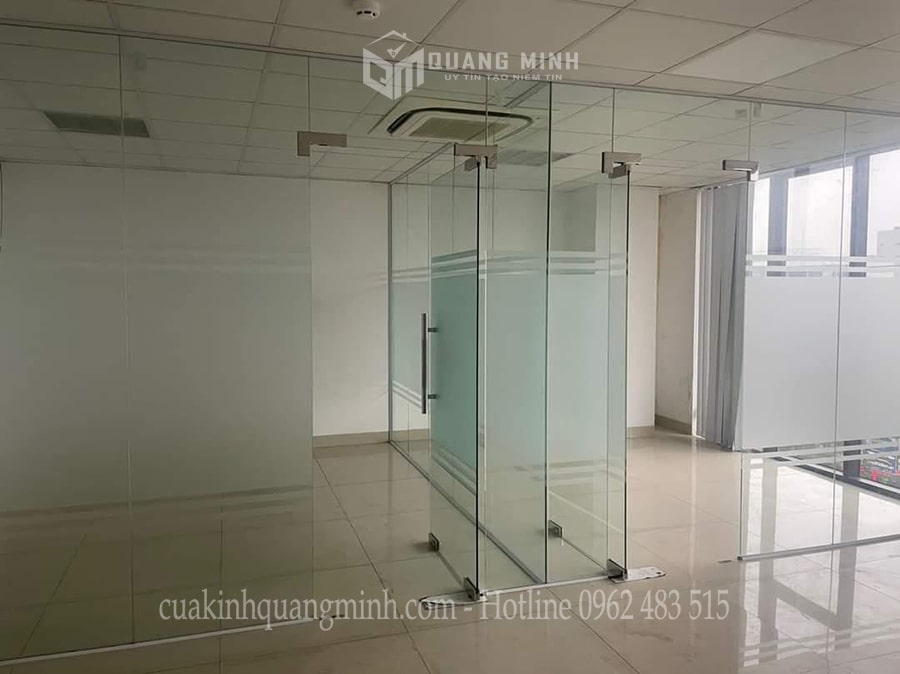 Làm cửa kính mở quay (20)
