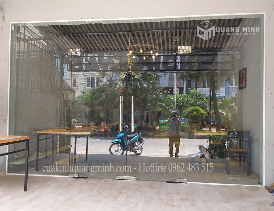 Làm cửa kính mở quay (24)