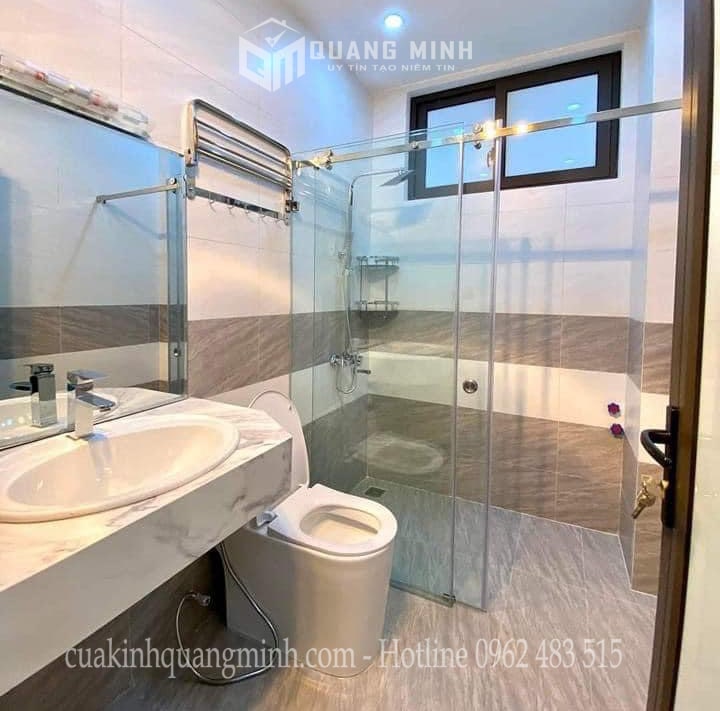 Làm cửa kính phòng tắm (15)