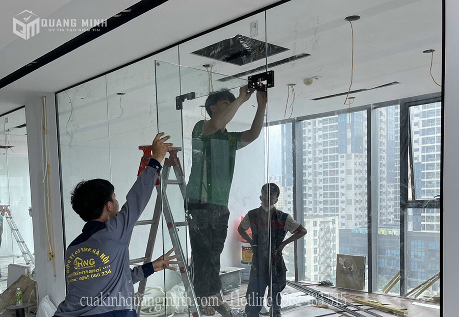 Sửa cửa kính cường lực (22)