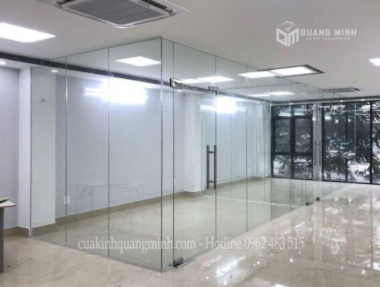 Báo Giá Vách Kính Văn Phòng, Thi Công Vách Kính Cường Lực Trọn Gói