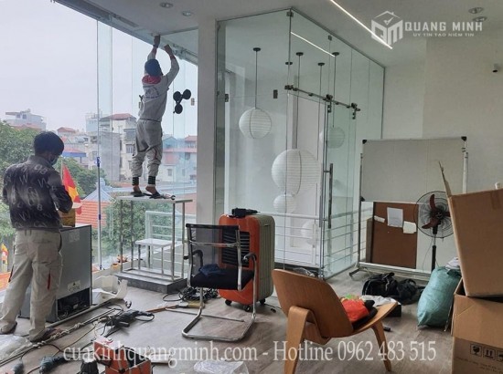 Sửa Cửa Kính Tại Giải Phóng Giá Rẻ, Có Mặt Nhanh 24/7