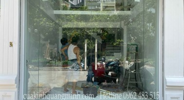 Báo Giá Cửa Kính Mở Quay Mới Nhất 2025 - Trọn Gói Thi Công Tại Hà Nội