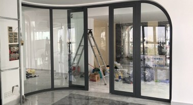 Làm Cửa Nhôm Kính Tại Hà Nội  - Thi Công, Lắp Đặt Trọn Gói Uy Tín 2025