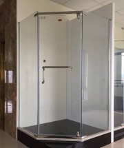 Lắp Đặt Kính Phòng Tắm Cường Lực - Không Gian Hiện Đại, An Toàn Và Sang Trọng