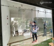Nguyên Nhân Cửa Kính Bị Sệ - Dấu Hiệu Nhận Biết Và Cách Khắc Phục Hiệu Quả